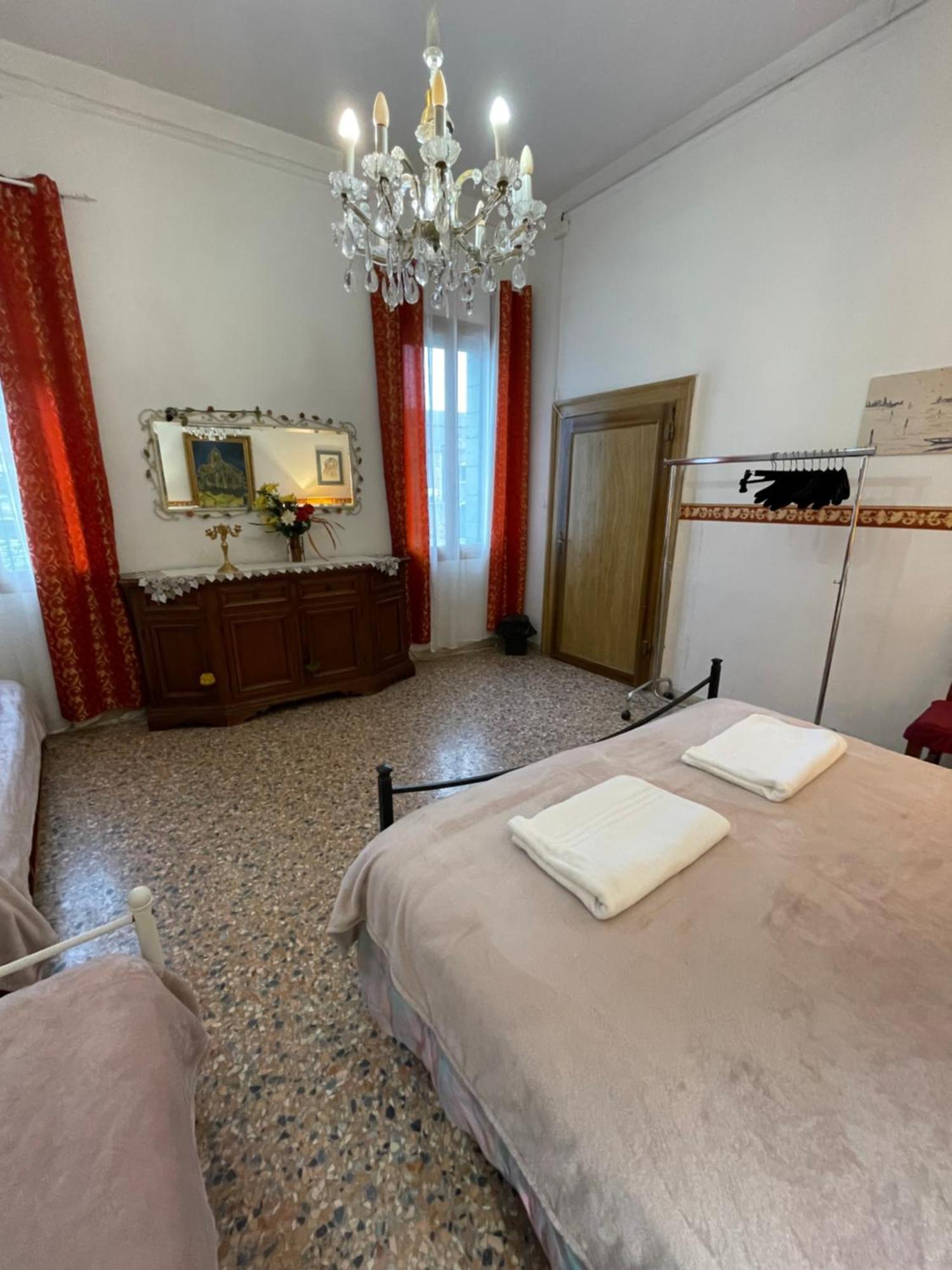 Princess Guest House Canal View Venedig Exterior foto